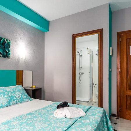 Almuñécar Hostal Tropical מראה חיצוני תמונה