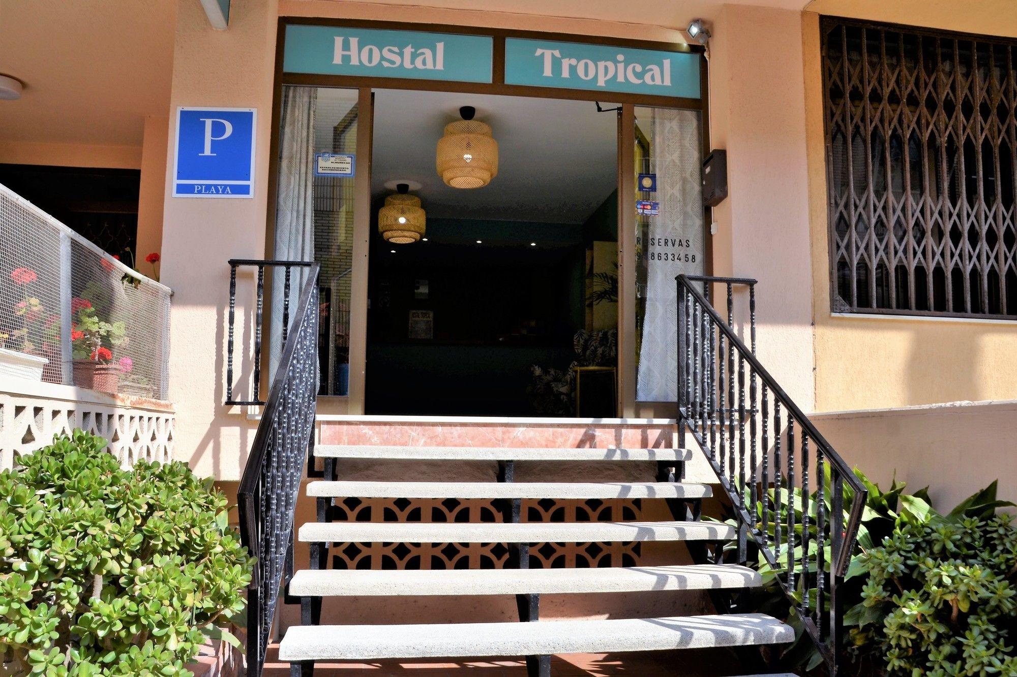 Almuñécar Hostal Tropical מראה חיצוני תמונה