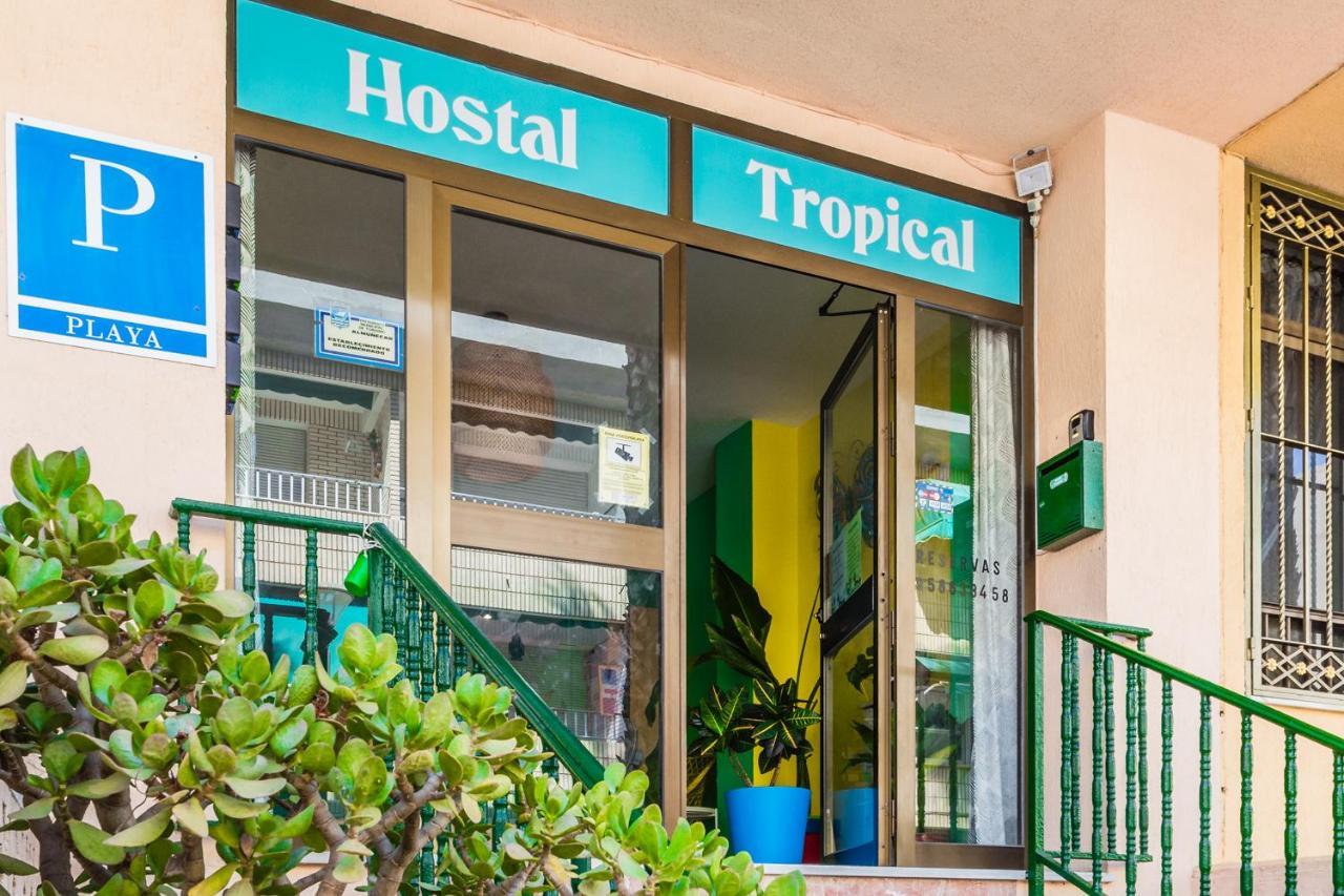 Almuñécar Hostal Tropical מראה חיצוני תמונה