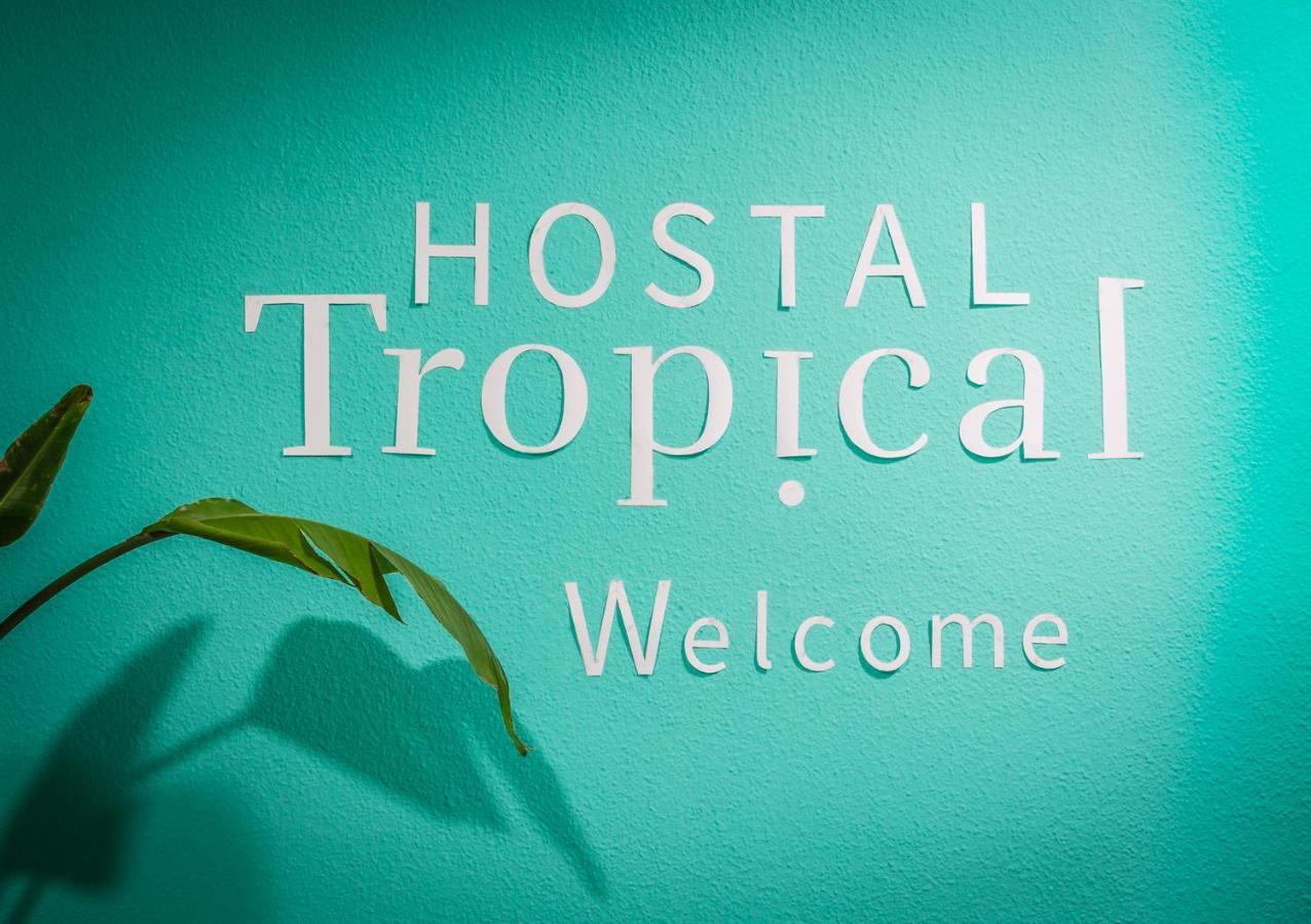 Almuñécar Hostal Tropical מראה חיצוני תמונה